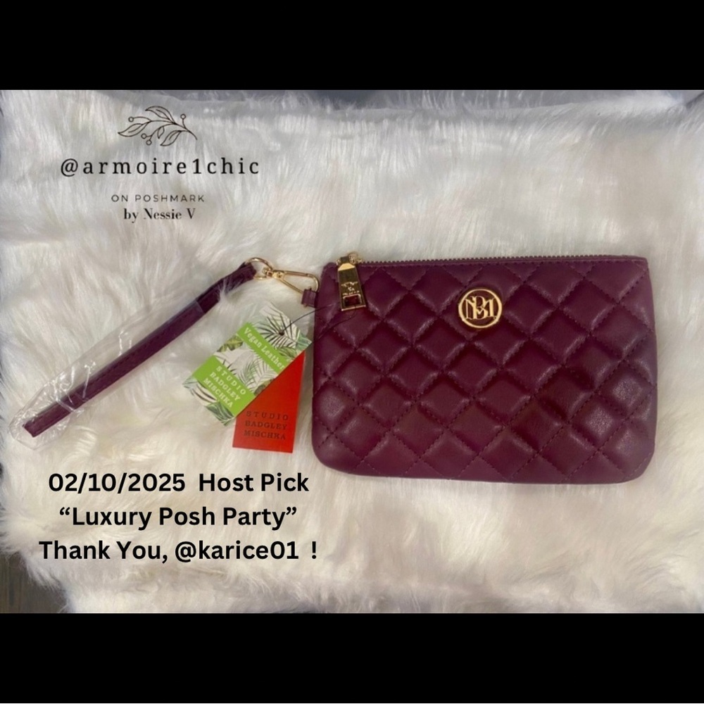 BADGLEY MISCHKA | Diamond Quilted Pattern Vegan Leather Wristlet | Burgundy - Picture 8 of 10